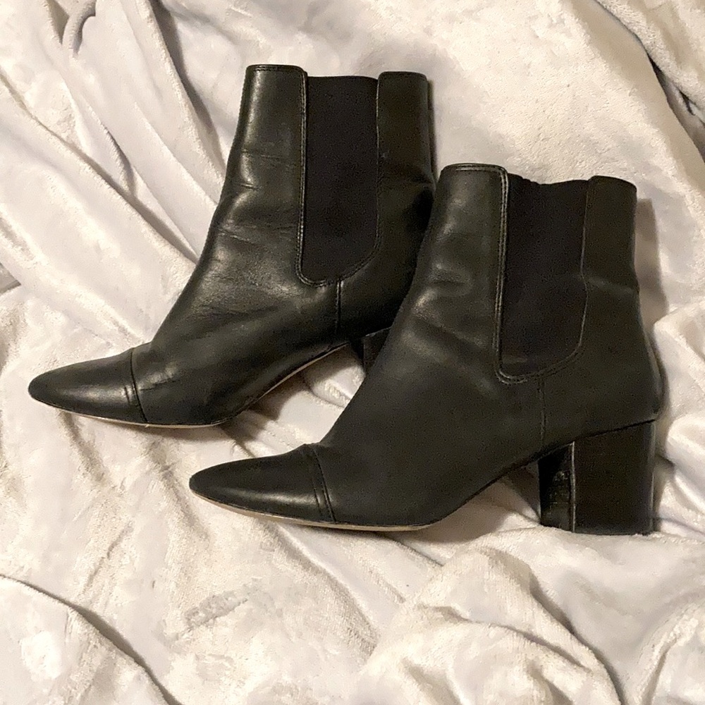 💕 Leather Booties by GAP 💕